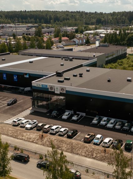 Meijou rakensi IKH-ketjulle sekä Suomen Autohuolto Oy:lle toimitilat Tampereen Lielahteen